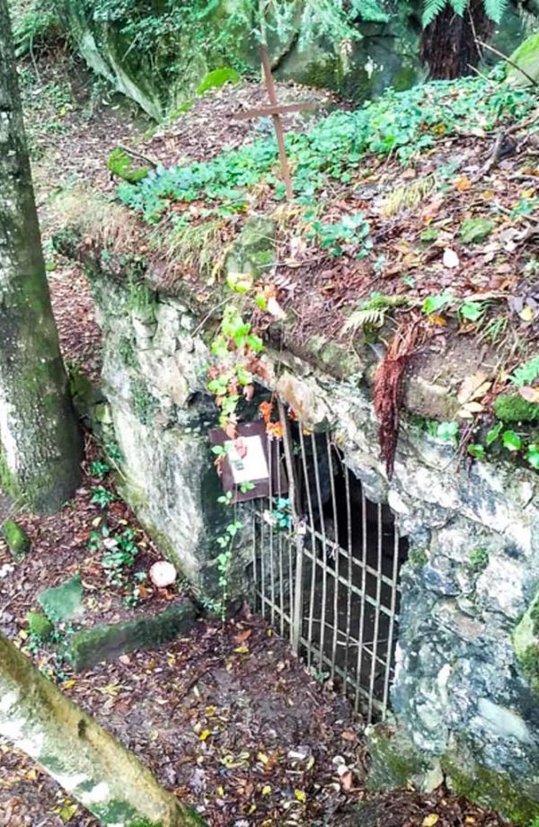 convento di montesenario grotta san manetto